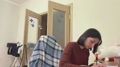 YingPopichak live cam on Cam4