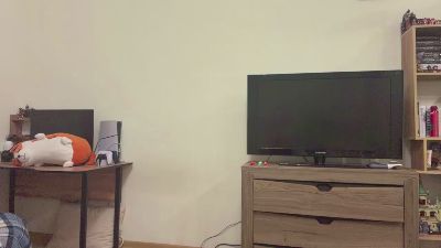 YingPopichak live cam on Cam4