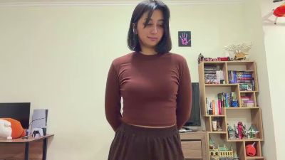 YingPopichak live cam on Cam4