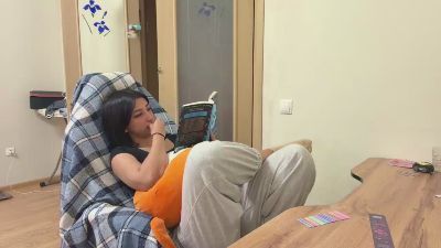 YingPopichak live cam on Cam4