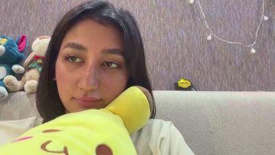 YingPopichak live cam on Cam4
