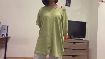 YingPopichak live cam on Cam4
