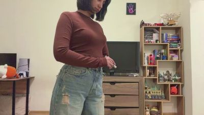 YingPopichak live cam on Cam4