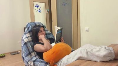 YingPopichak live cam on Cam4