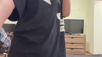 YingPopichak live cam on Cam4