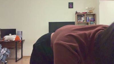 YingPopichak live cam on Cam4