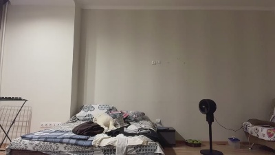 YingPopichak live cam on Cam4