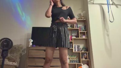 YingPopichak live cam on Cam4