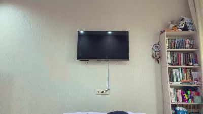 YingPopichak live cam on Cam4