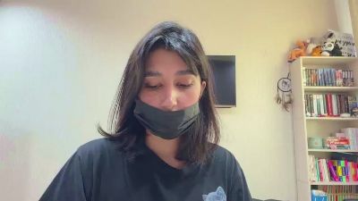 YingPopichak live cam on Cam4