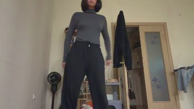 YingPopichak live cam on Cam4