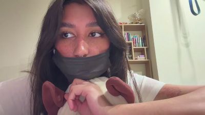 YingPopichak live cam on Cam4