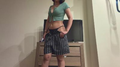 YingPopichak live cam on Cam4