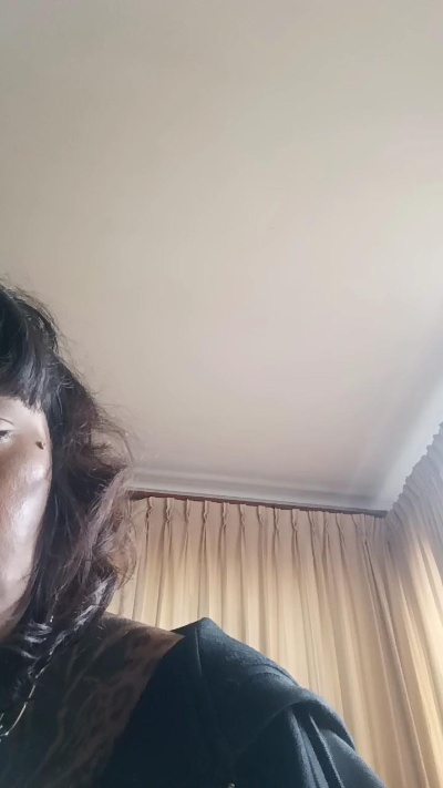 Yinomercy live cam on Cam4