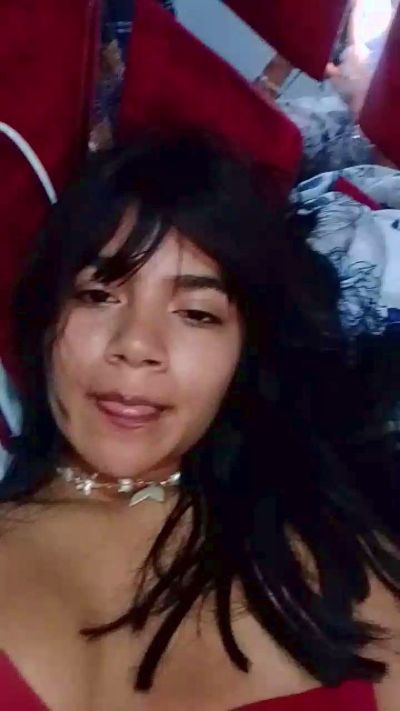 Yisel live cam on Cam4