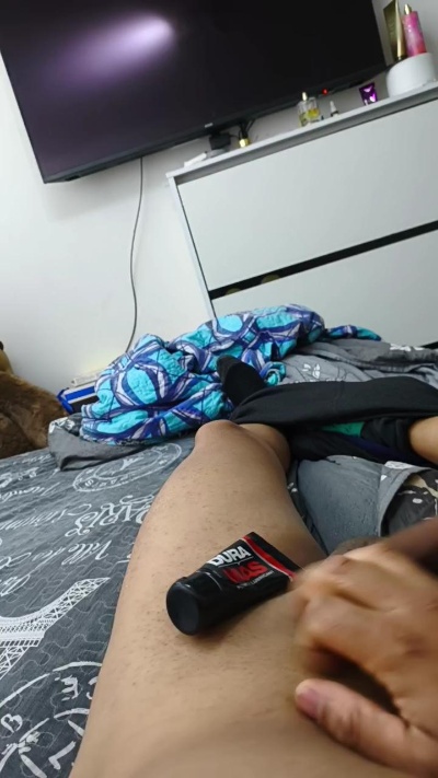 Yjrr30 live cam on Cam4