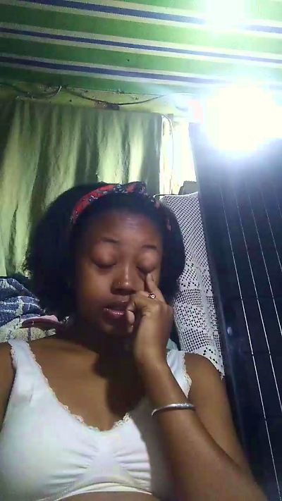 Ylina live cam on Cam4