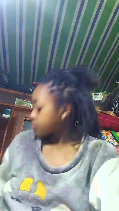 Ylina live cam on Cam4