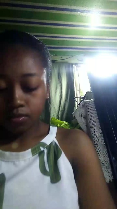 Ylina live cam on Cam4