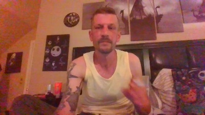 Yll3kS live cam on Cam4