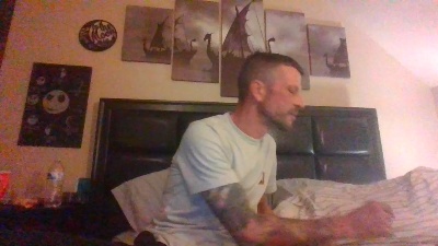 Yll3kS live cam on Cam4