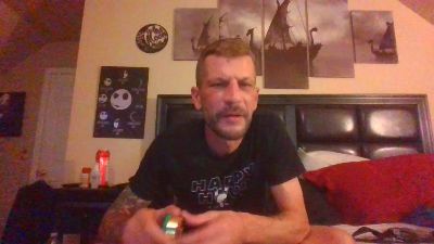 Yll3kS live cam on Cam4