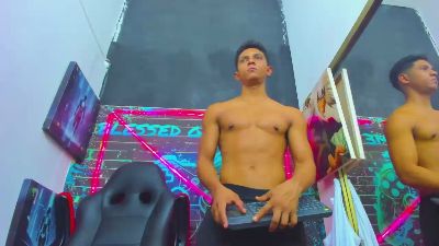 Yoel_Blessed live cam on Cam4