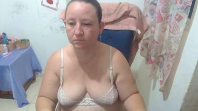 Yohis_Kiut25 live cam on Cam4