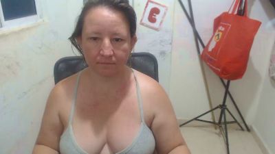 Yohis_Kiut25 live cam on Cam4
