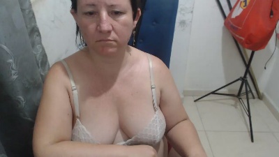 Yohis_Kiut25 live cam on Cam4