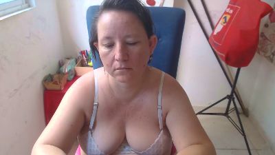 Yohis_Kiut25 live cam on Cam4
