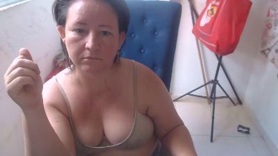 Yohis_Kiut25 live cam on Cam4