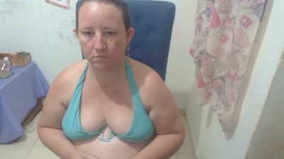 Yohis_Kiut25 live cam on Cam4
