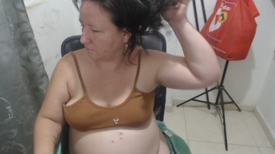 Yohis_Kiut25 live cam on Cam4