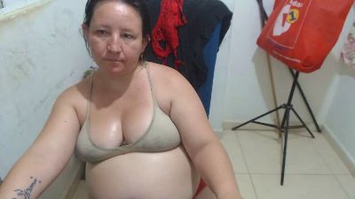 Yohis_Kiut25 live cam on Cam4