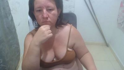 Yohis_Kiut25 live cam on Cam4