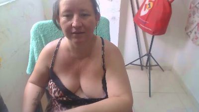 Yohis_Kiut25 live cam on Cam4