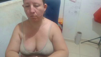 Yohis_Kiut25 live cam on Cam4