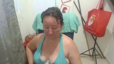 Yohis_Kiut25 live cam on Cam4