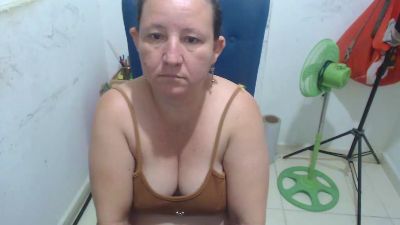 Yohis_Kiut25 live cam on Cam4