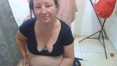 Yohis_Kiut25 live cam on Cam4