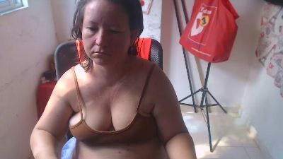 Yohis_Kiut25 live cam on Cam4