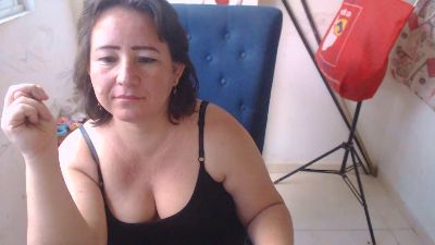 Yohis_Kiut25 live cam on Cam4