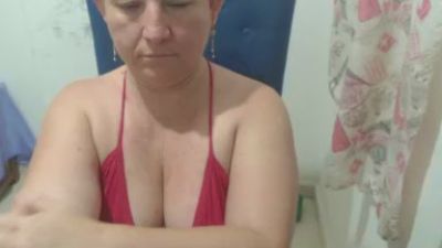 Yohis_Kiut25 live cam on Cam4