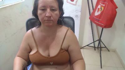 Yohis_Kiut25 live cam on Cam4