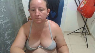 Yohis_Kiut25 live cam on Cam4