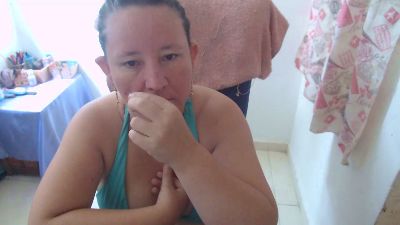 Yohis_Kiut25 live cam on Cam4