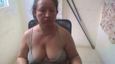 Yohis_Kiut25 live cam on Cam4