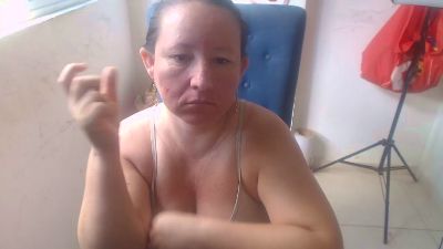 Yohis_Kiut25 live cam on Cam4