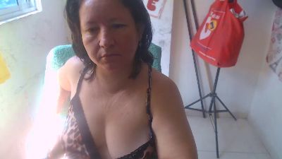 Yohis_Kiut25 live cam on Cam4